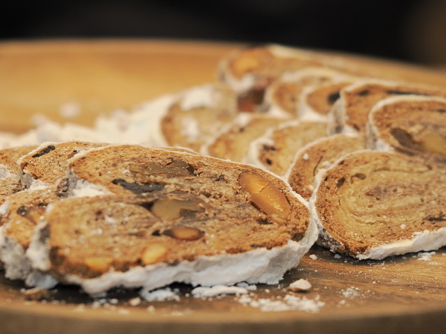 クリスマス　シュトーレン